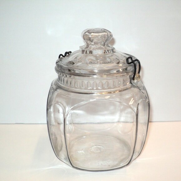Patterson Tuxedo Tobacco Glass Humidor Jar Patented Aug. 28 1900 7.5